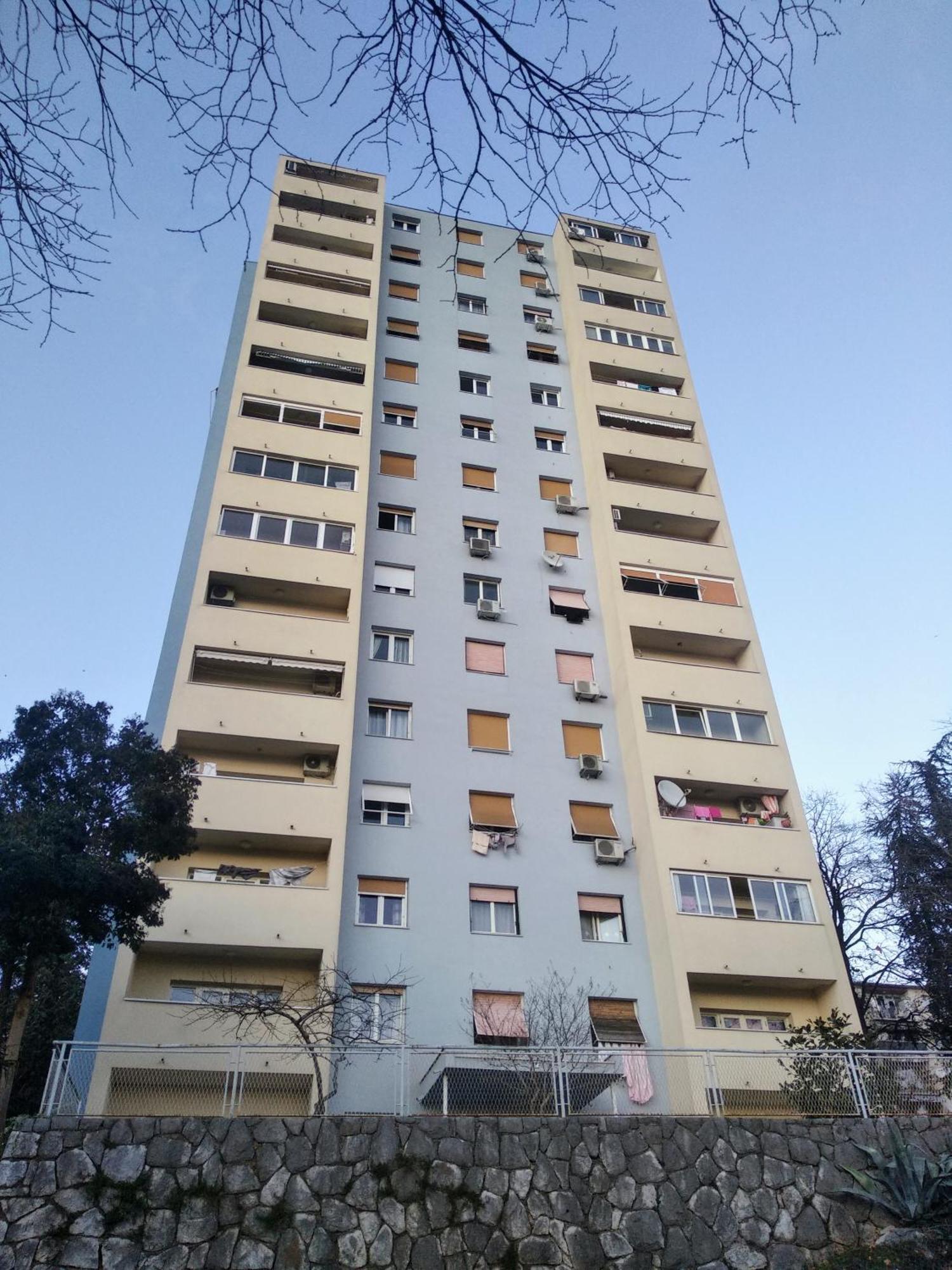 Apartment With View In غييكا المظهر الخارجي الصورة